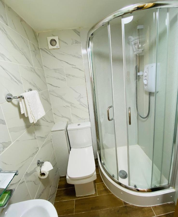 Premierlux Serviced Apartments Ilford Exterior foto