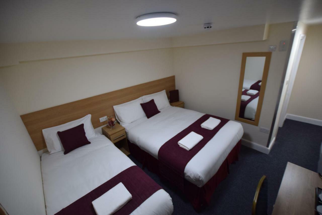 Premierlux Serviced Apartments Ilford Exterior foto