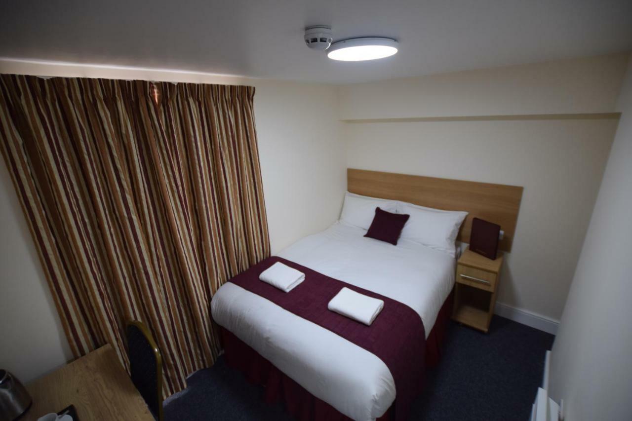 Premierlux Serviced Apartments Ilford Exterior foto