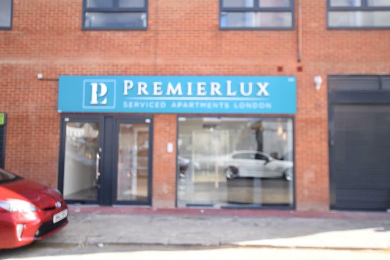 Premierlux Serviced Apartments Ilford Exterior foto