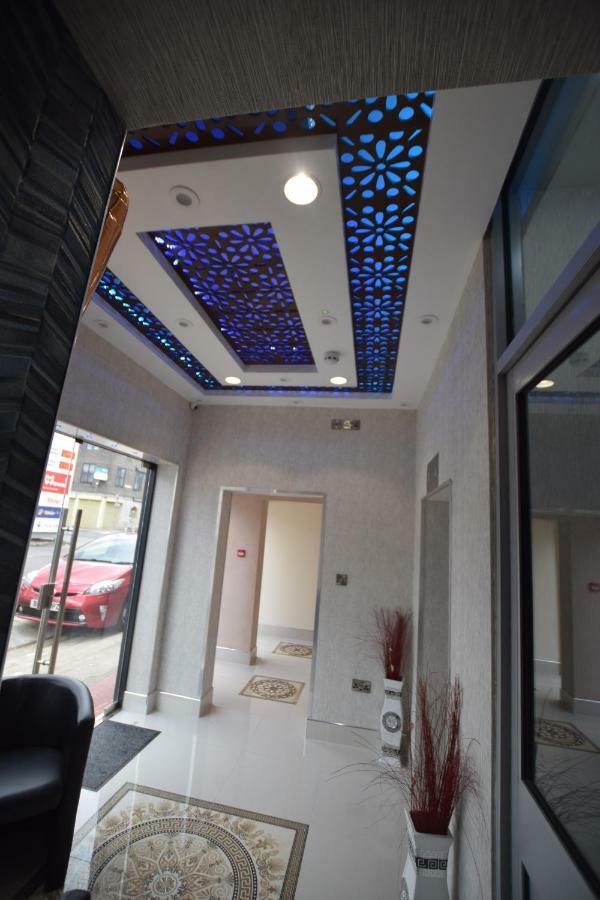 Premierlux Serviced Apartments Ilford Exterior foto