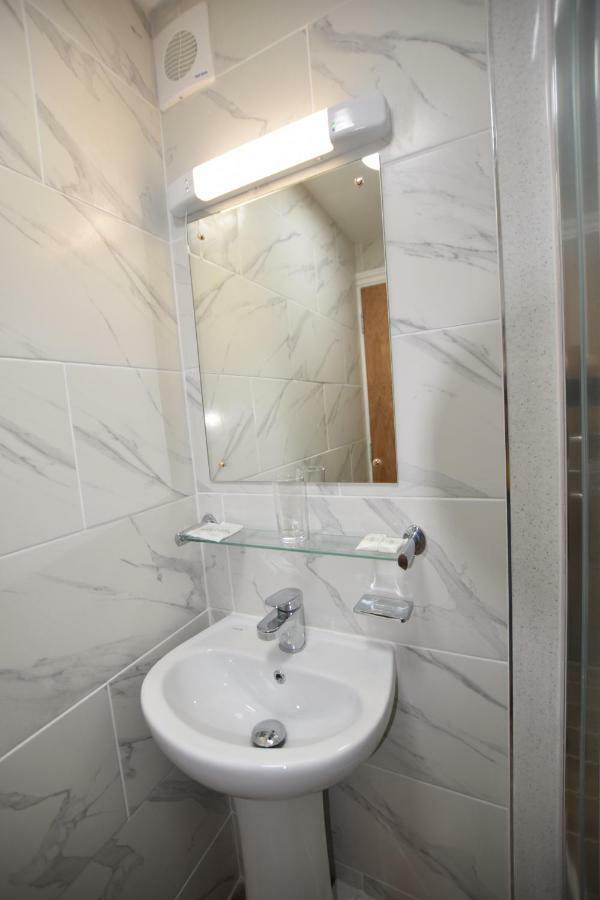 Premierlux Serviced Apartments Ilford Exterior foto
